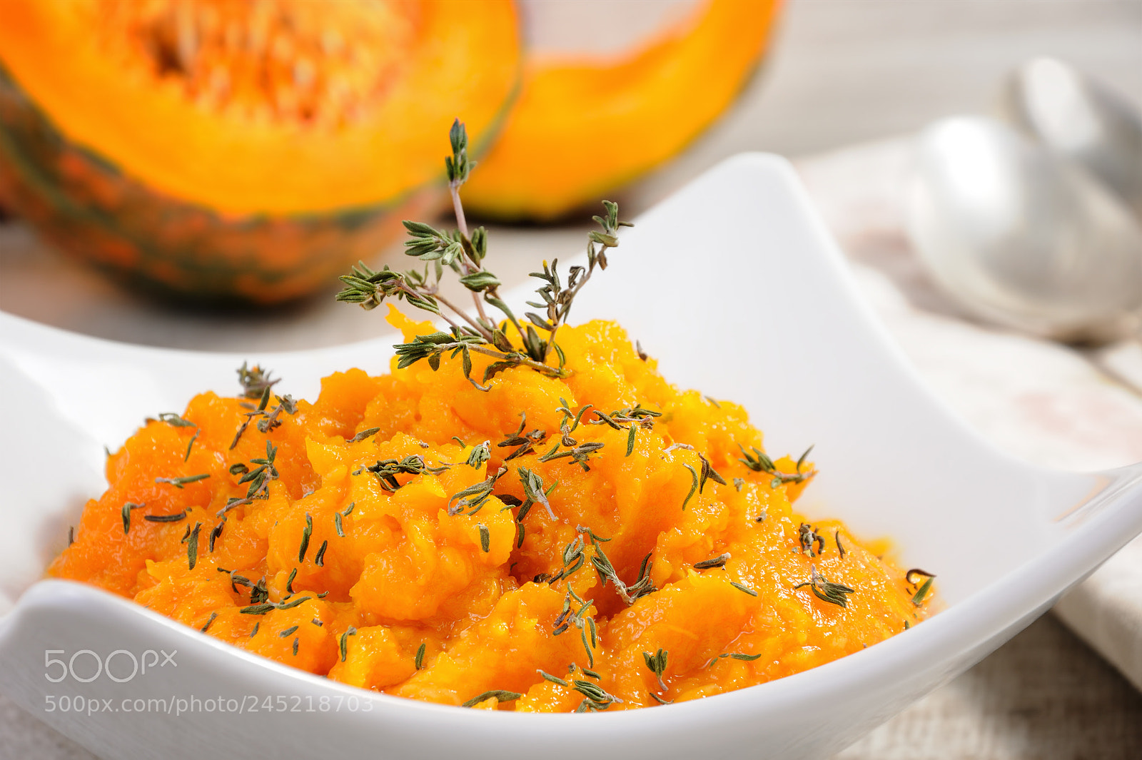 Nikon D90 sample photo. Baked pumpkin with thyme photography