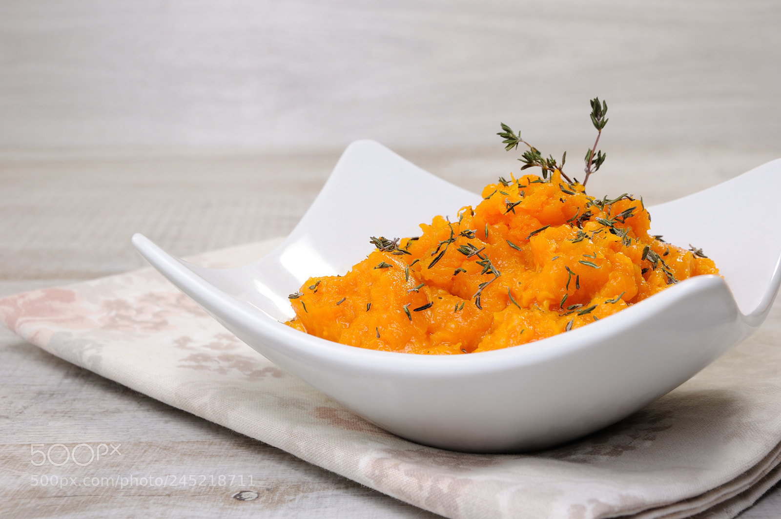 Nikon D90 sample photo. Baked pumpkin with thyme photography
