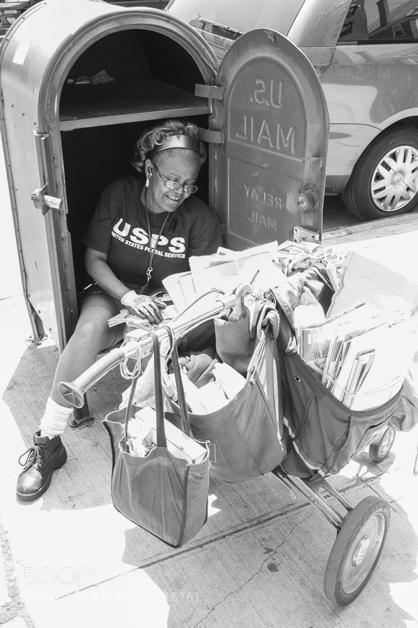Canon EOS 350D (EOS Digital Rebel XT / EOS Kiss Digital N) sample photo. Neighborhood mail lady photography