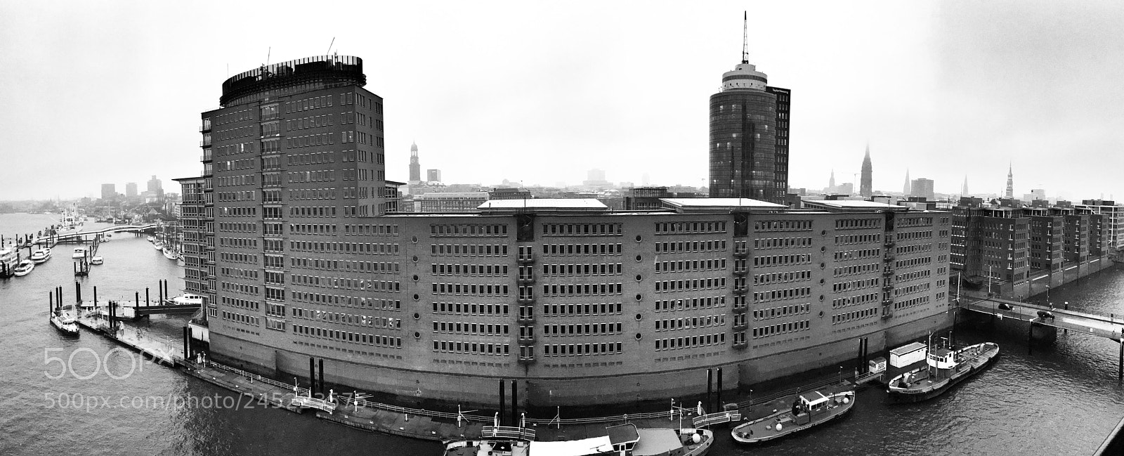 Apple iPhone 6s Plus sample photo. #hamburg #elbphilharmonie photography