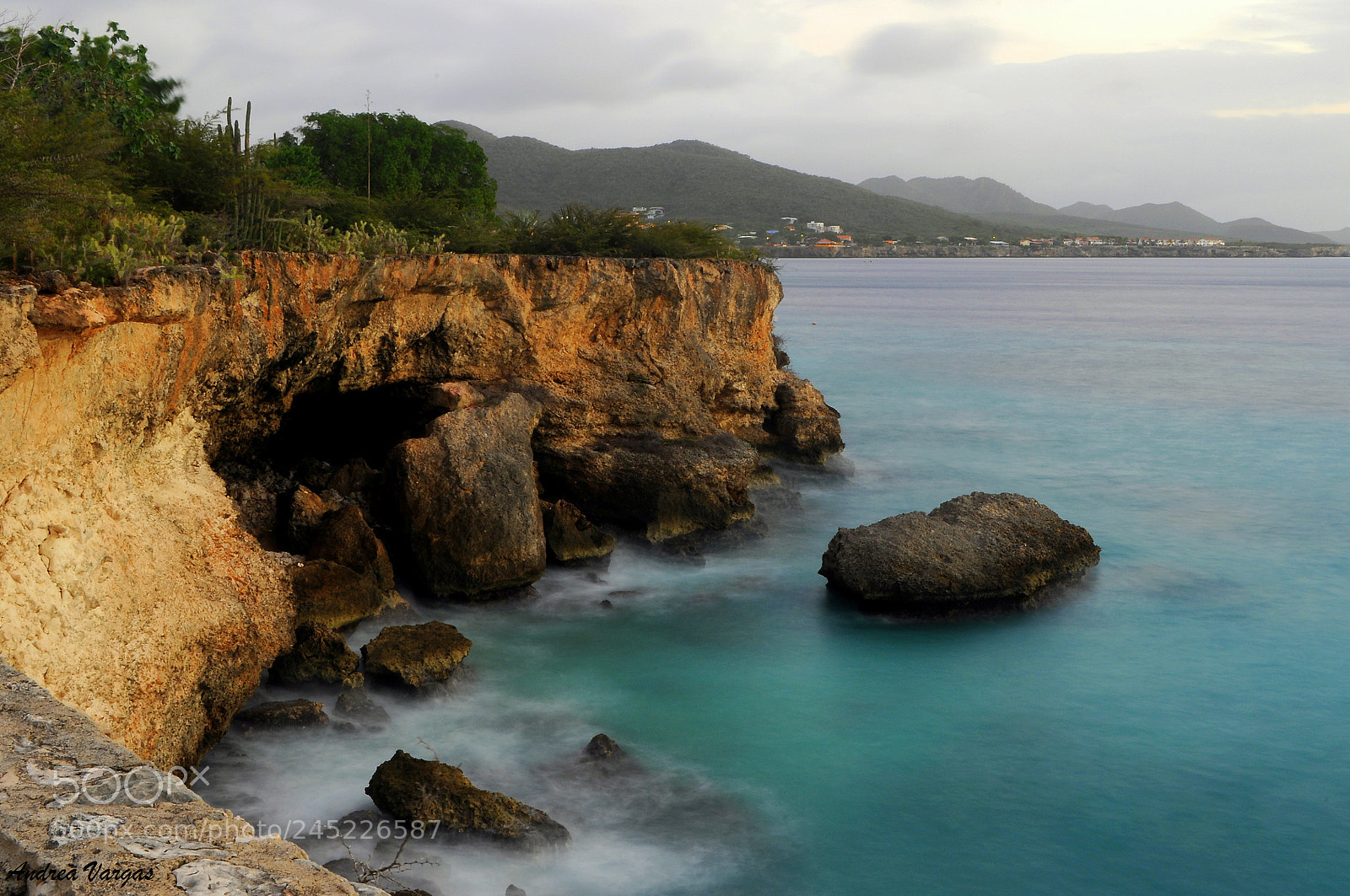 Nikon D5000 sample photo. Seascape photography
