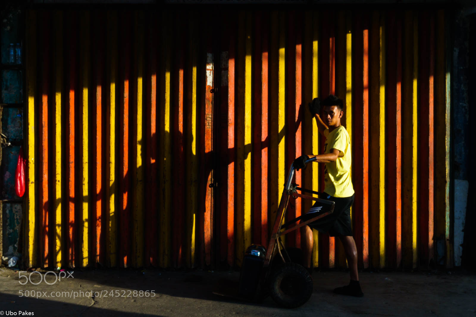 Sony a6300 sample photo. Shadow play photography