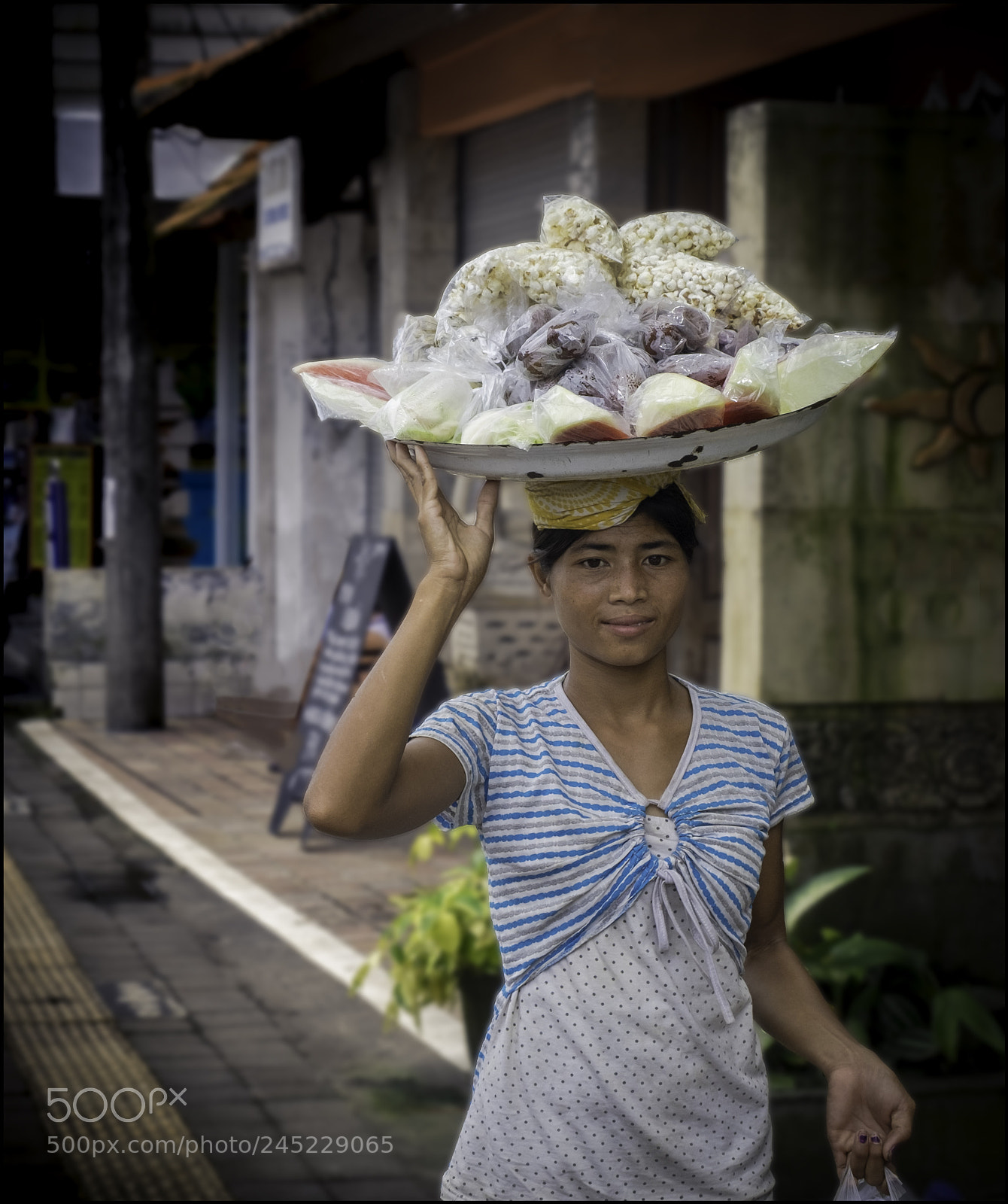 Fujifilm X-T1 sample photo. The balancing act. photography