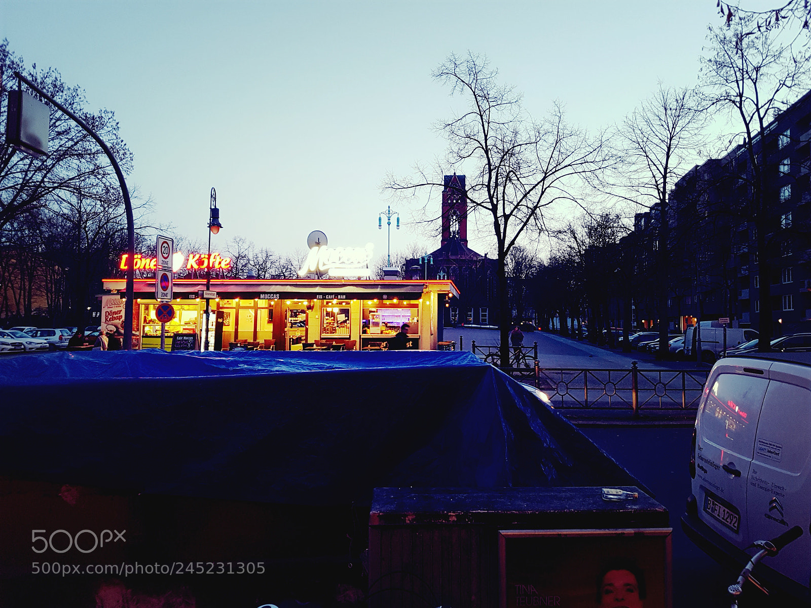 Samsung Galaxy S7 sample photo. Winterfeldtplatz photography