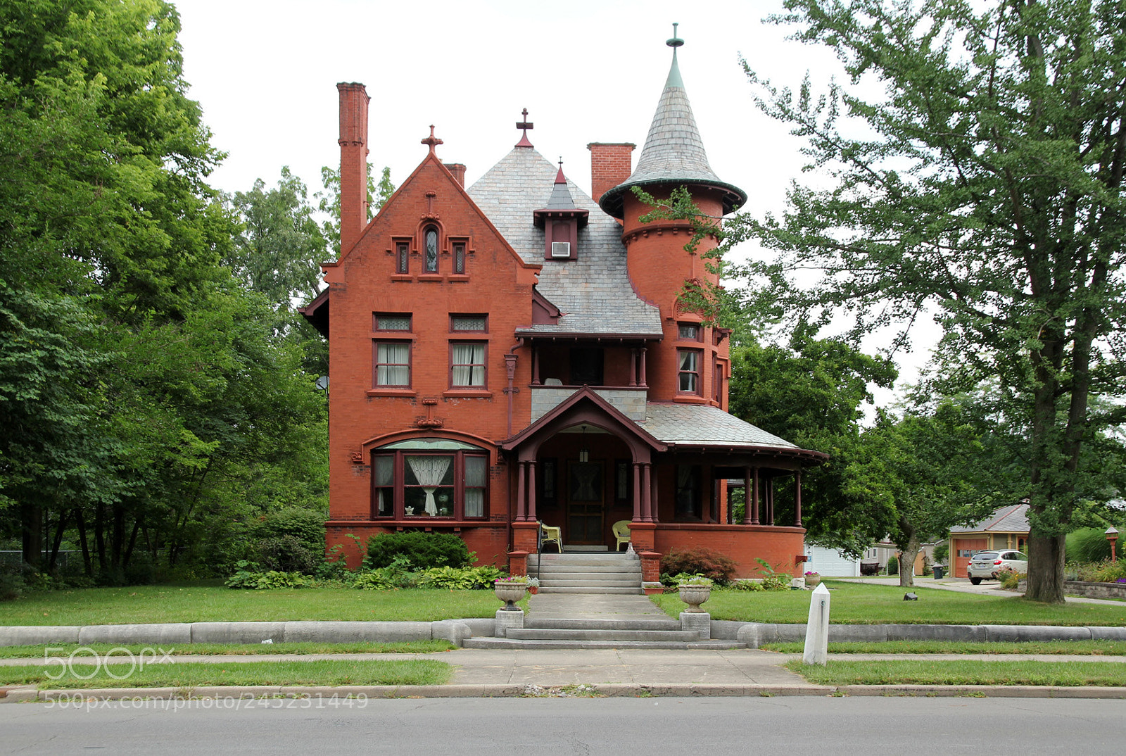 Canon EOS 550D (EOS Rebel T2i / EOS Kiss X4) sample photo. Mansion — urbana, ohio photography