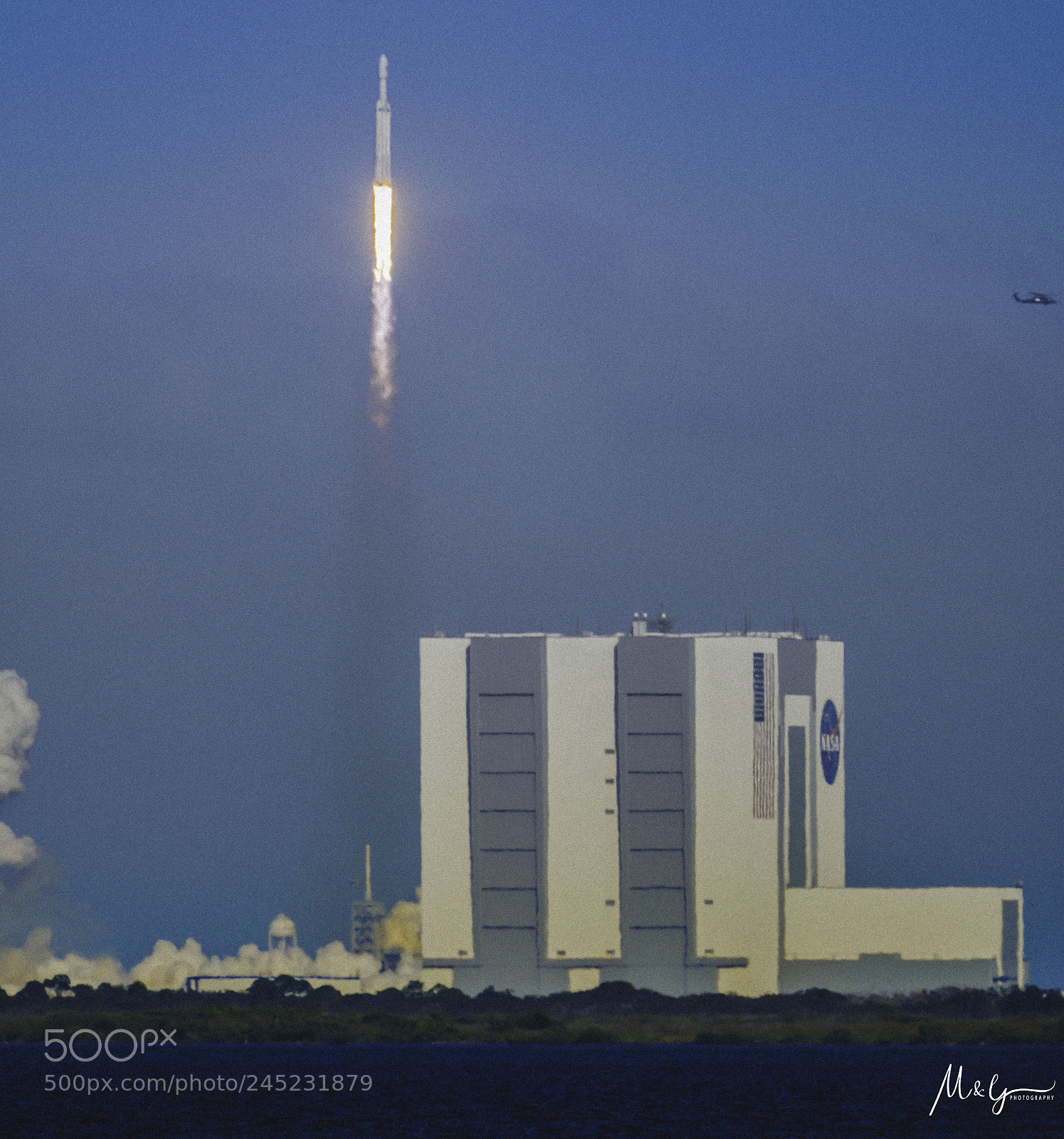 Sony a6500 sample photo. Space x falcon heavy photography
