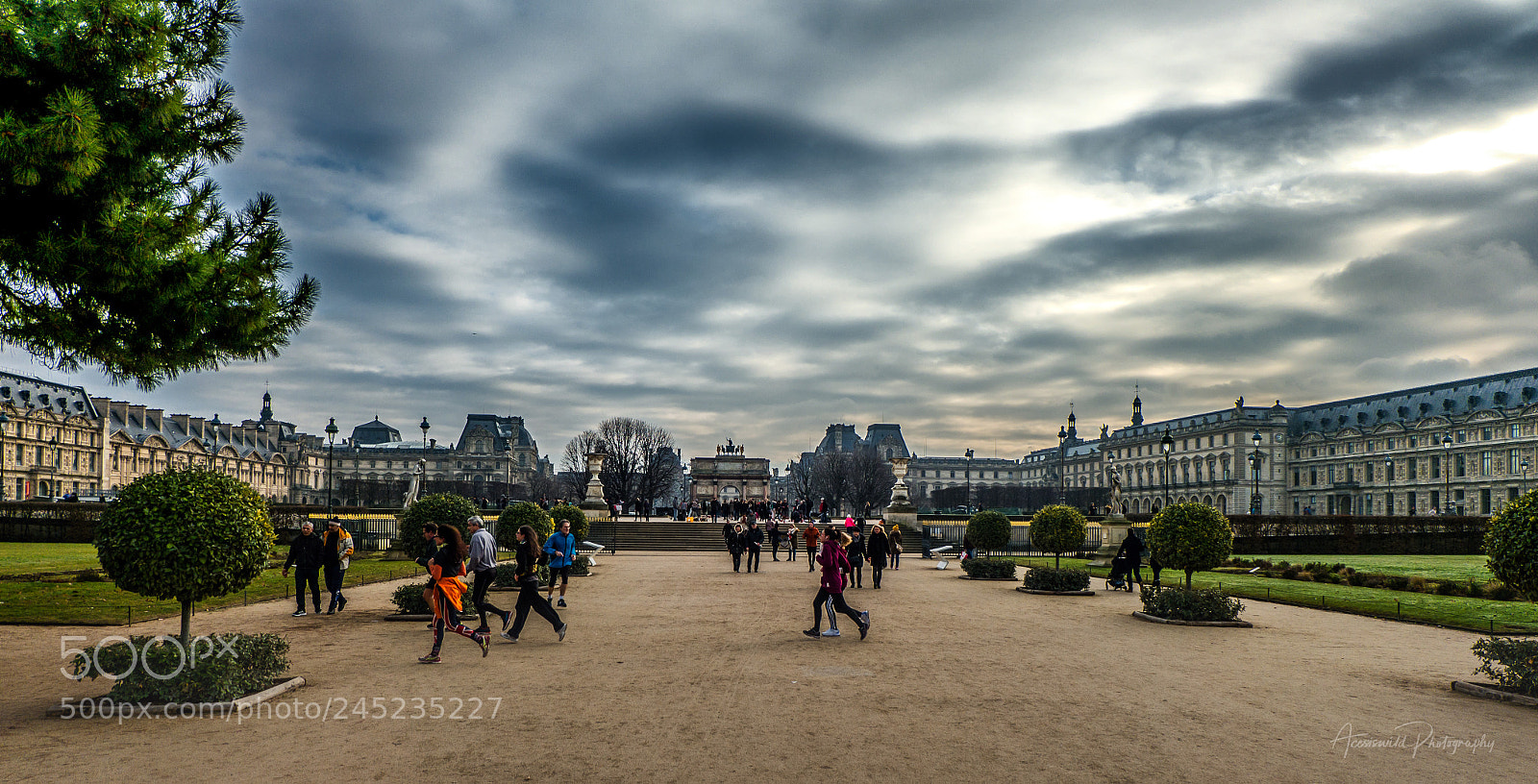 Fujifilm X-A1 sample photo. Jardin des tuileries photography