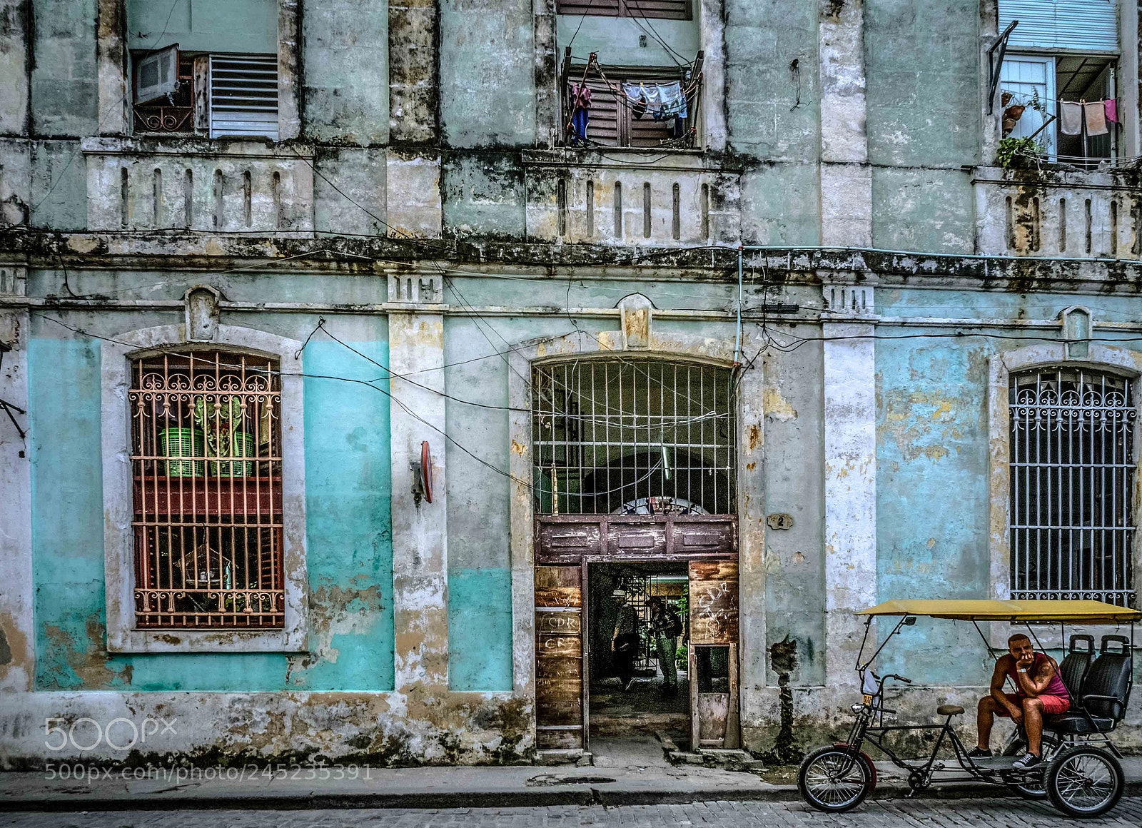 Olympus OM-D E-M1 sample photo. Street in habana cuba photography