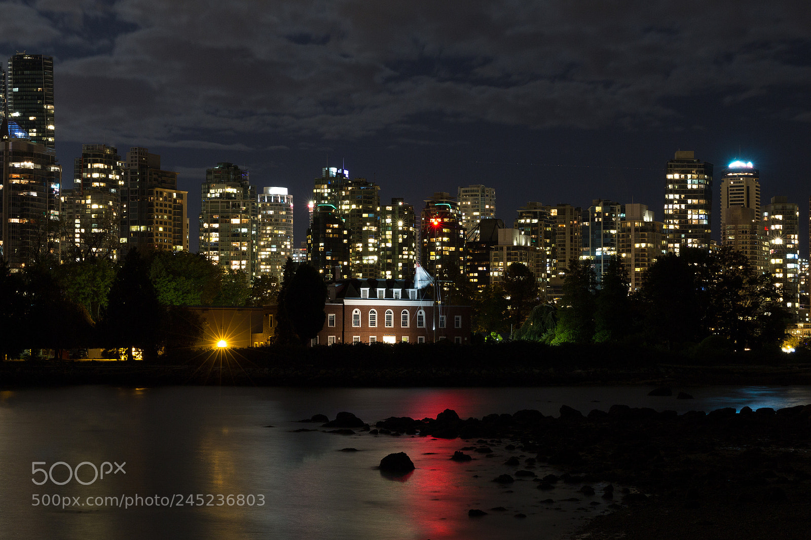 Canon EOS 700D (EOS Rebel T5i / EOS Kiss X7i) sample photo. Beautiful vancouver at night photography