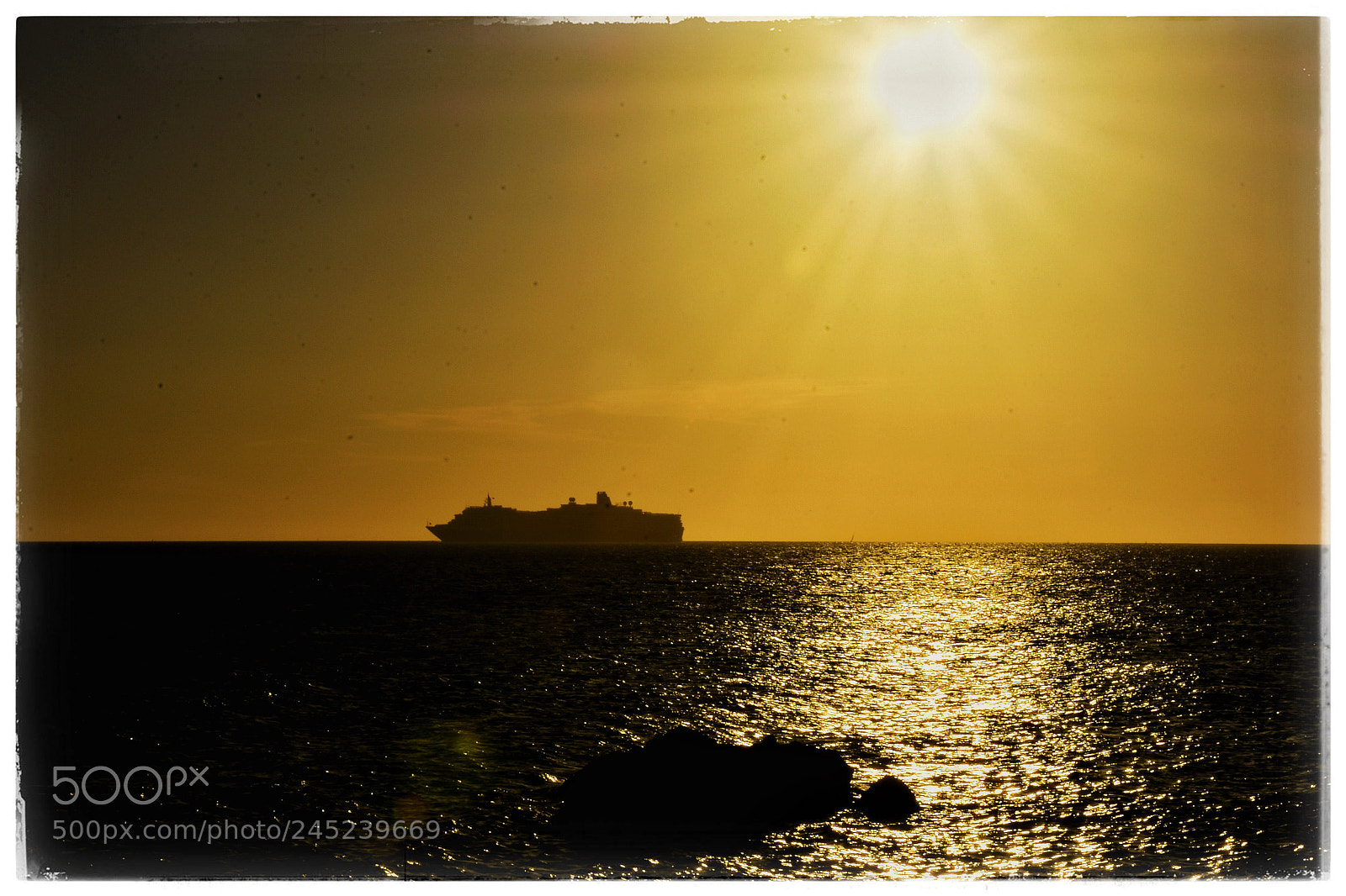 Nikon D7200 sample photo. And the ship is photography
