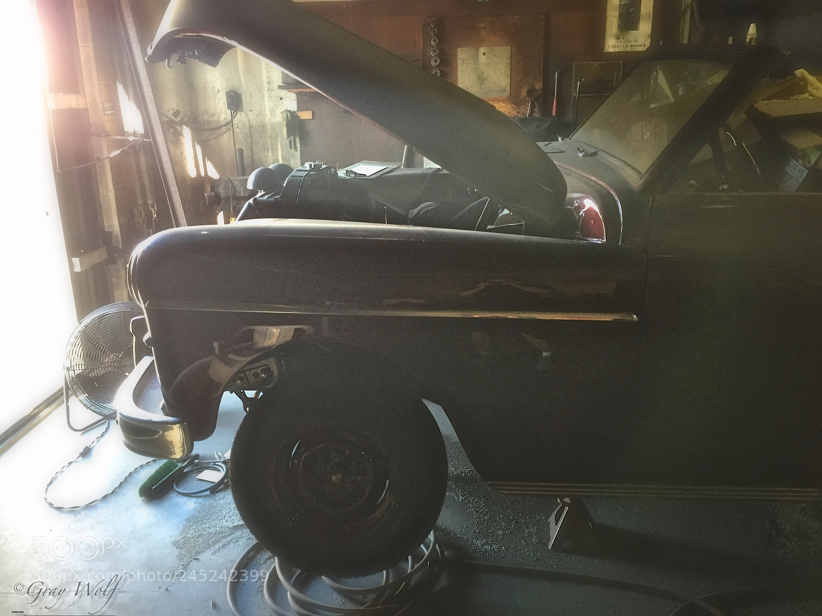 Apple iPhone 6 sample photo. The mechanic has left.... photography