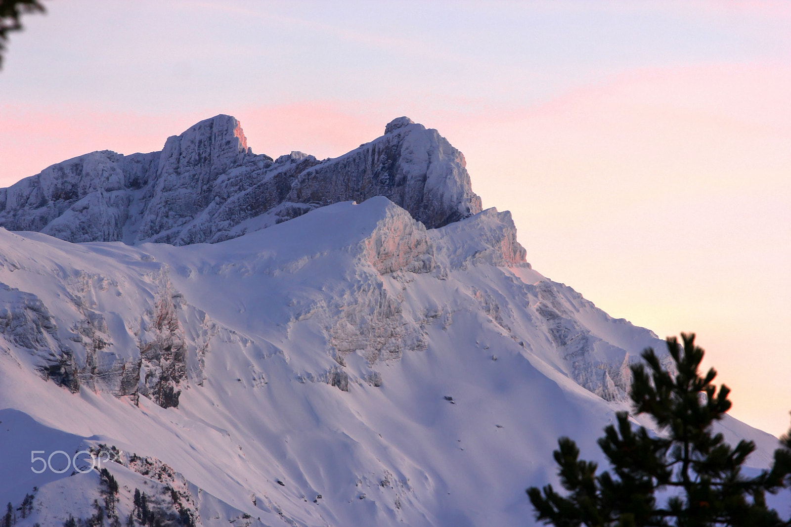 Canon EOS 550D (EOS Rebel T2i / EOS Kiss X4) + Canon EF 70-200mm F4L USM sample photo. The beauty of swiss alps dusk is coming photography