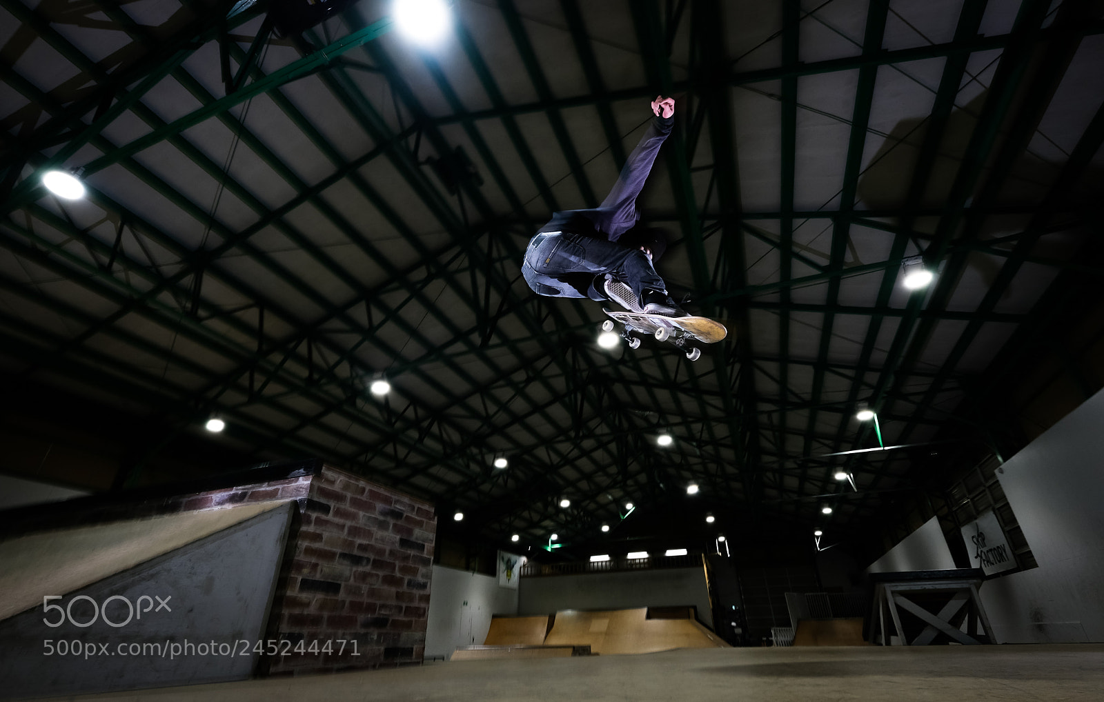 Fujifilm X-T2 sample photo. Skate life photography