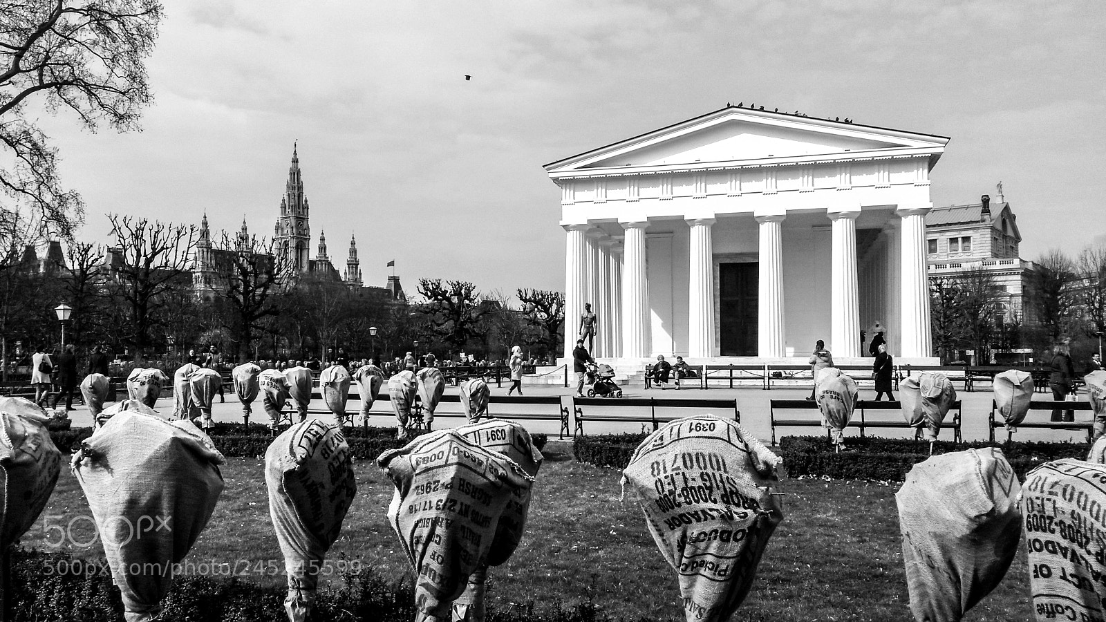 Samsung Galaxy S4 Mini sample photo. City garden vienna photography