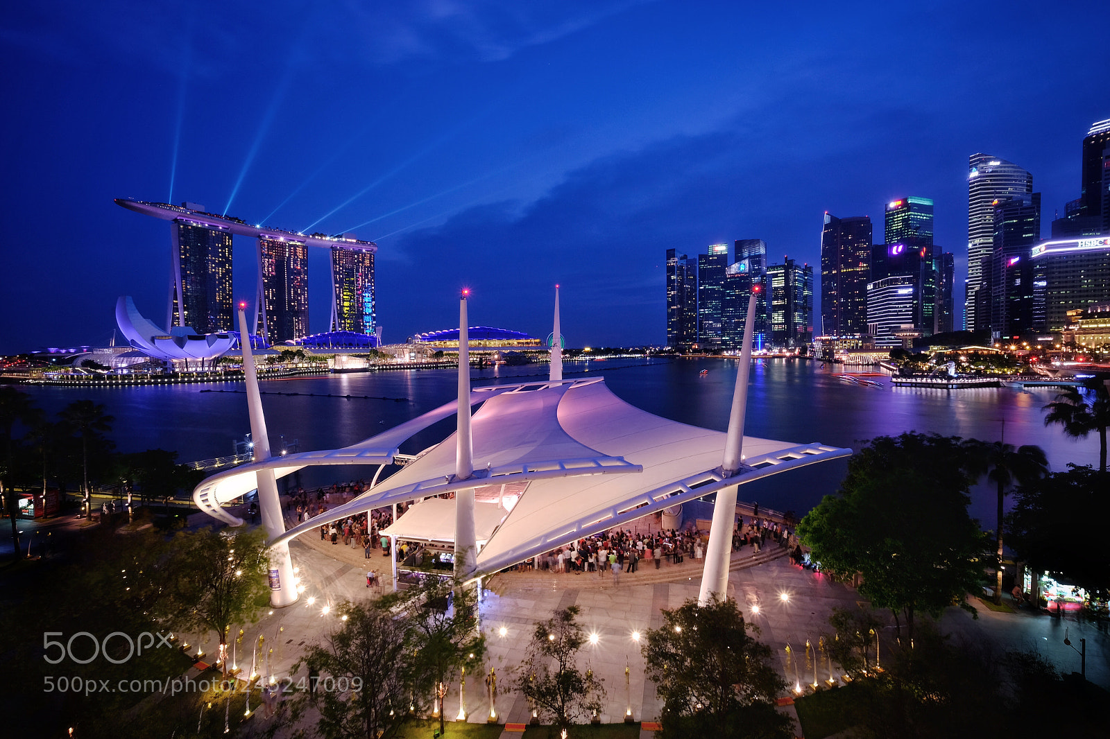 Fujifilm X-T2 sample photo. Esplanade singapore photography