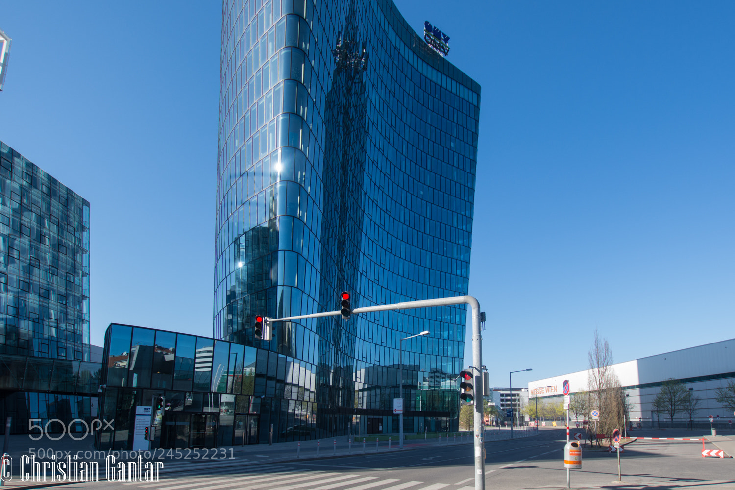 Nikon D7200 sample photo. Omv gebäude photography