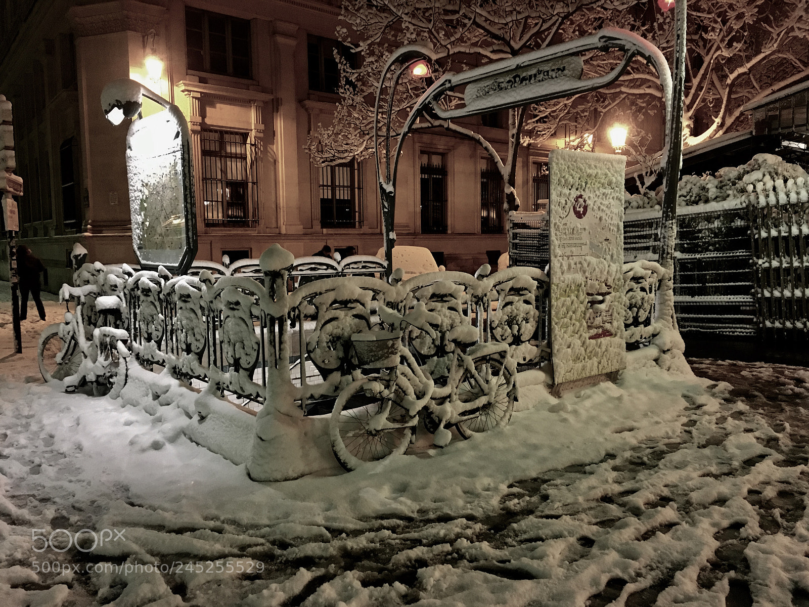 Apple iPhone 6s sample photo. Cité sous là neige photography