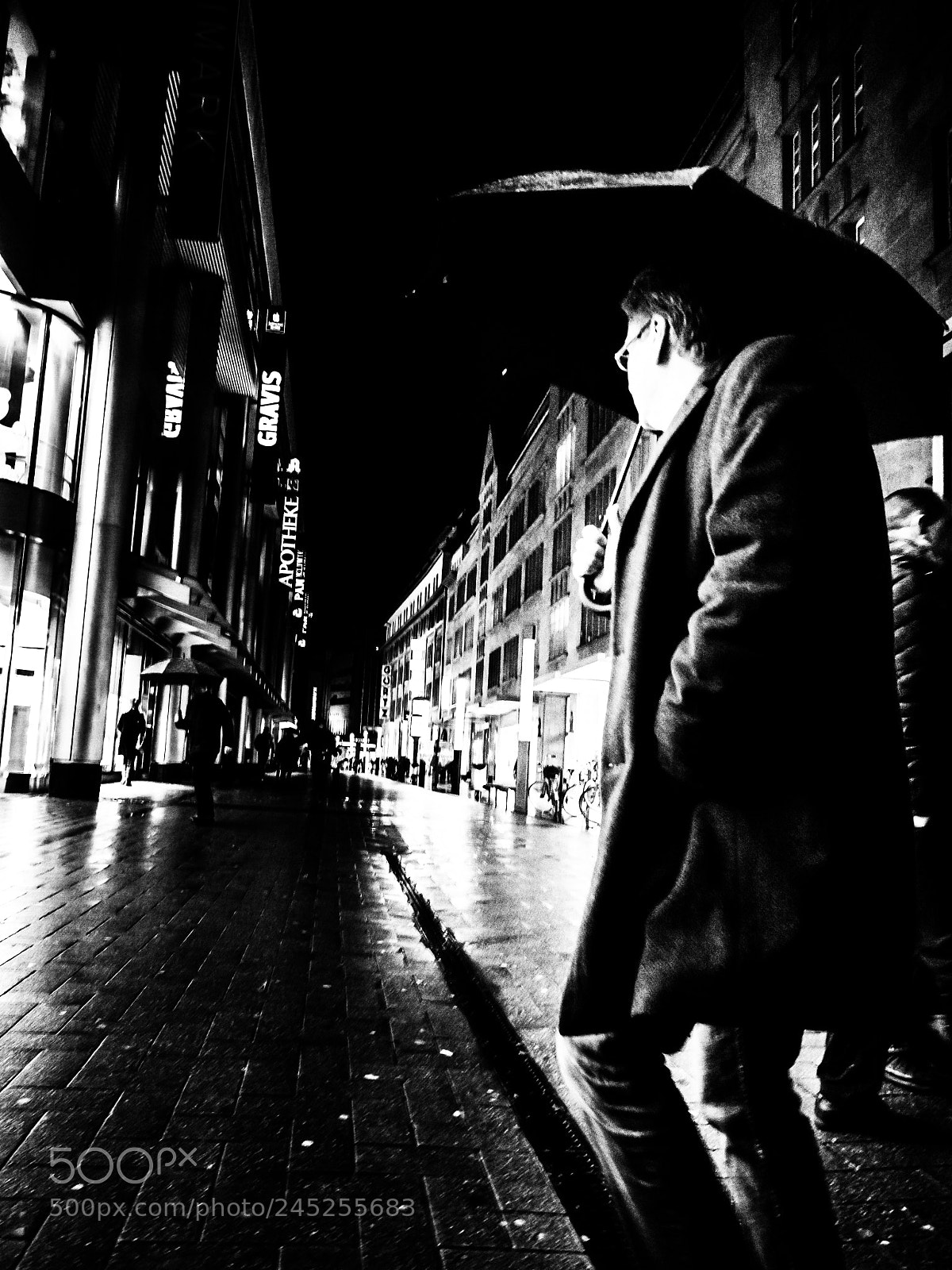 Olympus OM-D E-M5 sample photo. Night vertigo photography