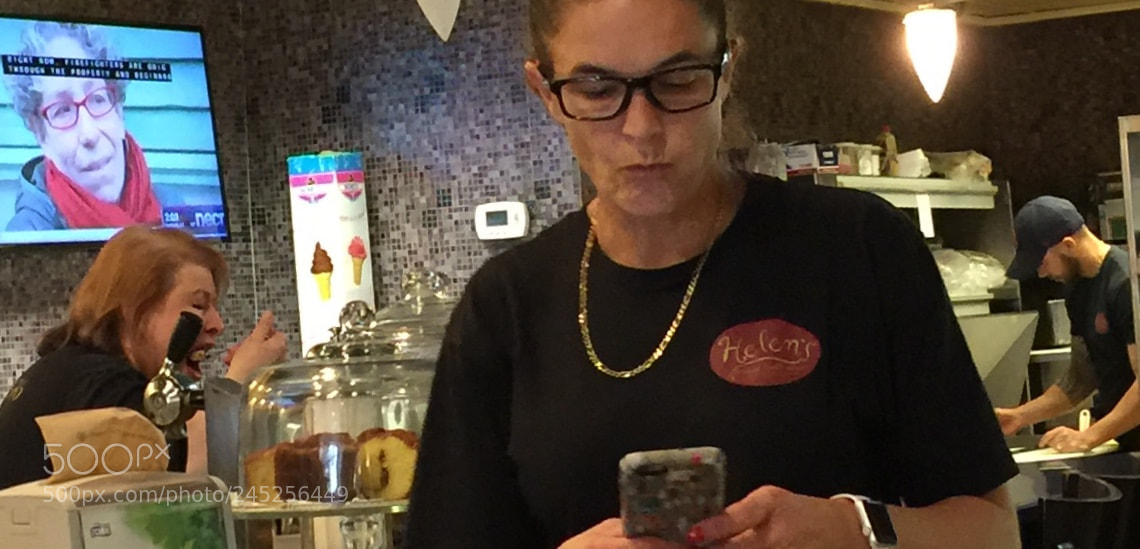 Apple iPhone 6 Plus sample photo. Restaurants staff photography
