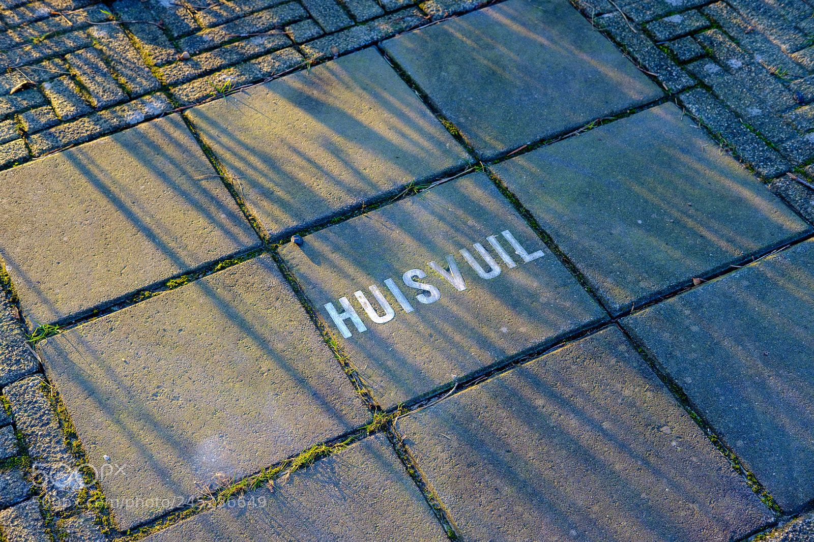 Fujifilm X-T2 sample photo. Picking up your huisvuil photography