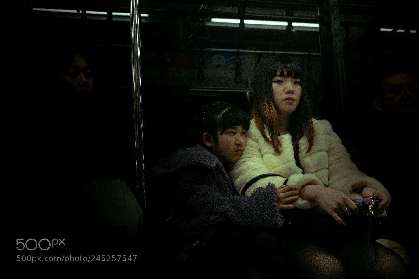 Fujifilm X-Pro1 sample photo. Tokyo: subway sessions photography