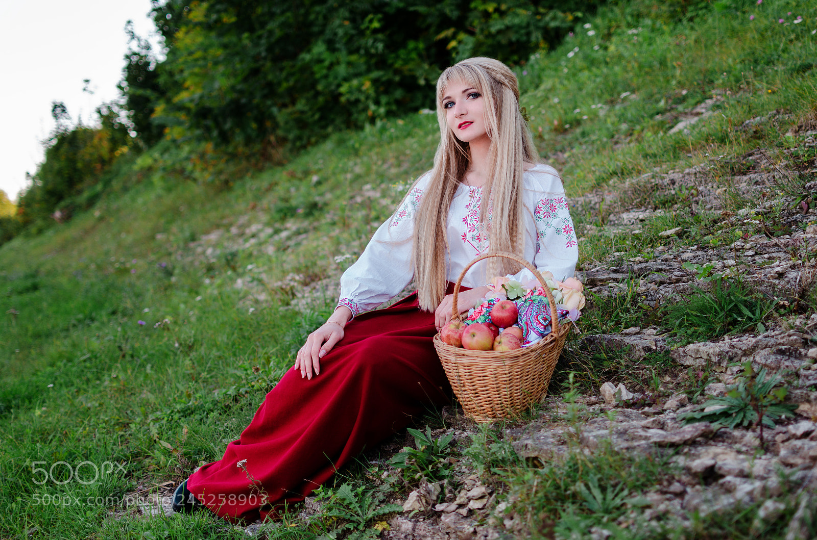 Nikon D5100 sample photo. Alexandra. russian beauty photography