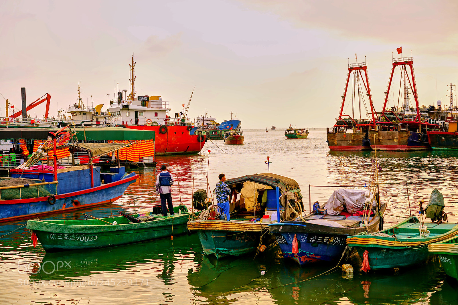 Sony a7R II sample photo. The centthe central fishing photography