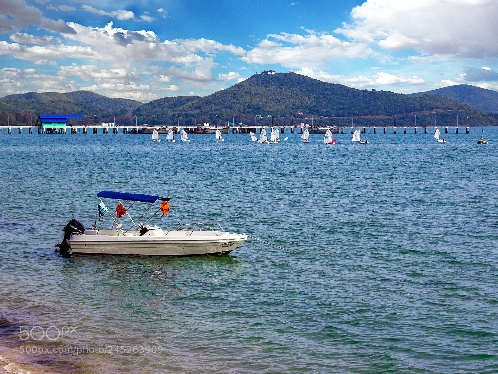 Panasonic Lumix DMC-G85 (Lumix DMC-G80) sample photo. Fishernen boat photography