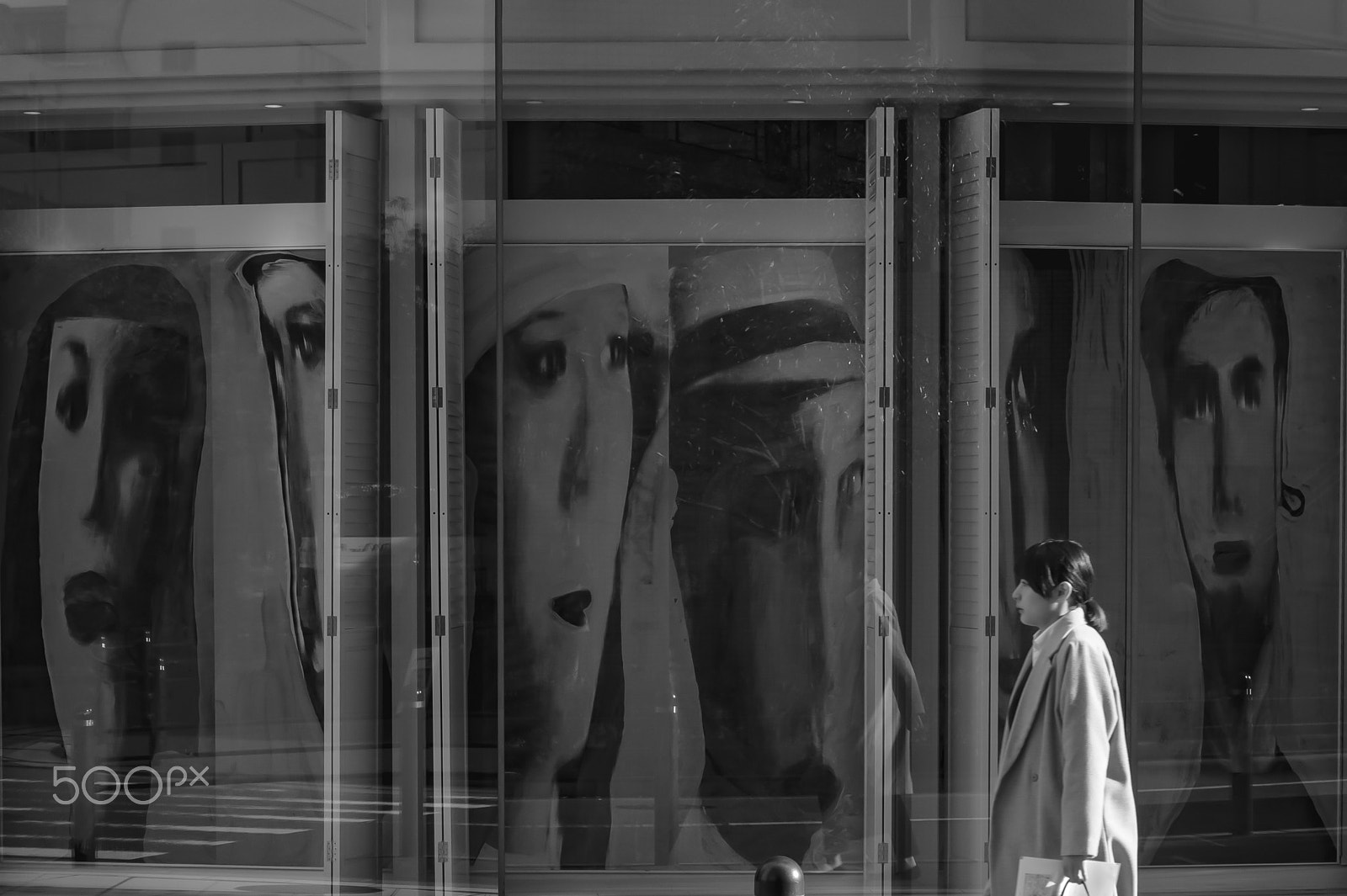Leica M-Monochrom sample photo. Urban street snap photography