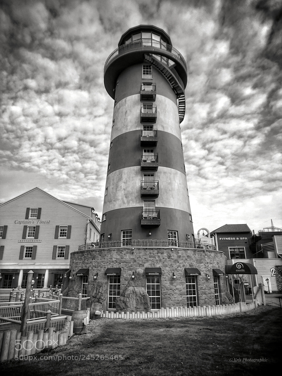 Sony Xperia Z5 sample photo. The lighthouse hotel photography