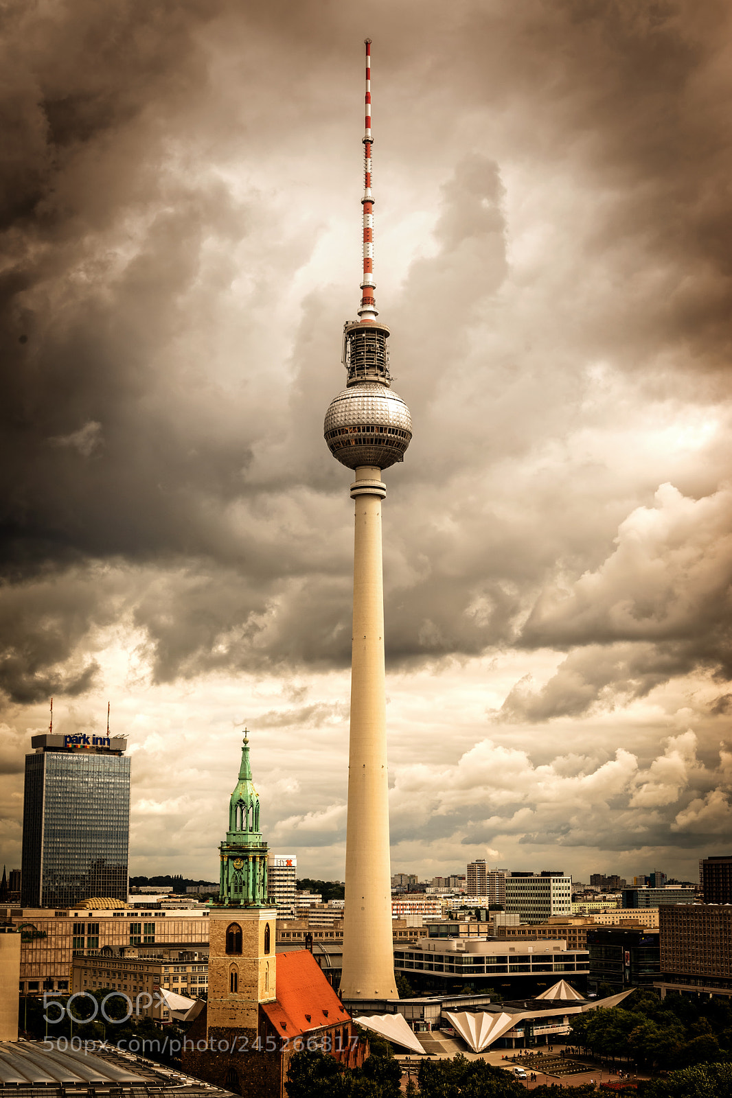 Nikon D610 sample photo. Berliner fernsehturm photography