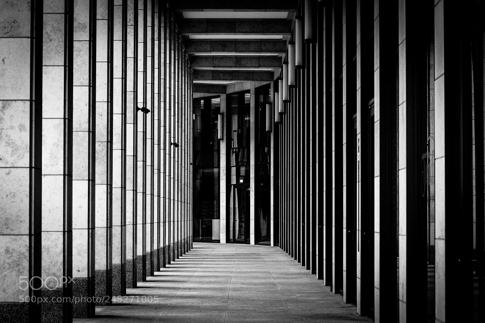 Nikon D500 sample photo. Eingang hochhaus frankfurt photography
