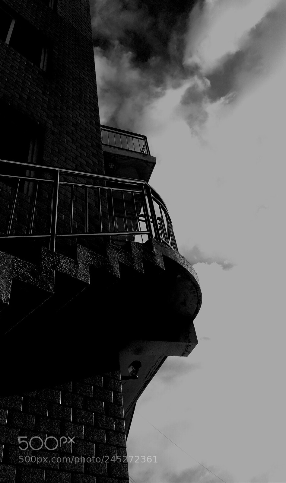 HUAWEI P10 sample photo. Sky stairs photography