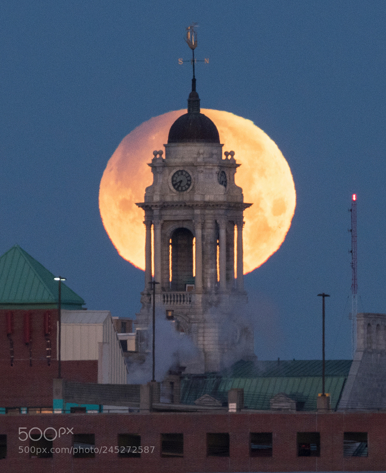 Nikon D810 sample photo. Super moon, city hall photography