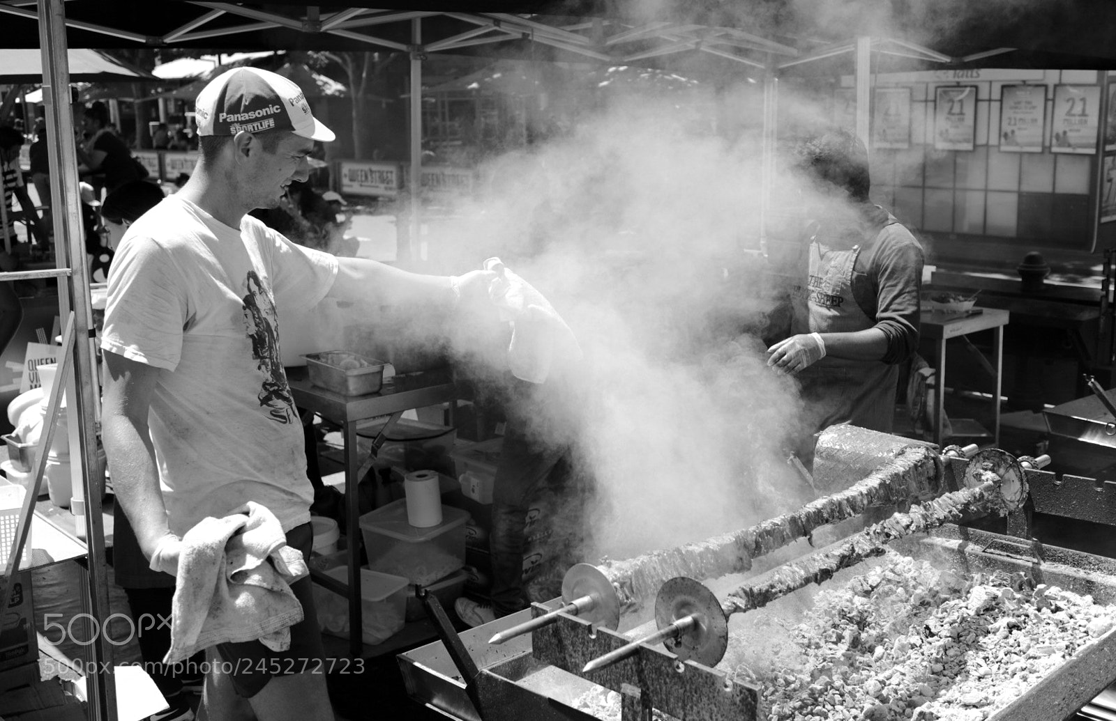 Canon EOS M3 sample photo. Street vendor photography
