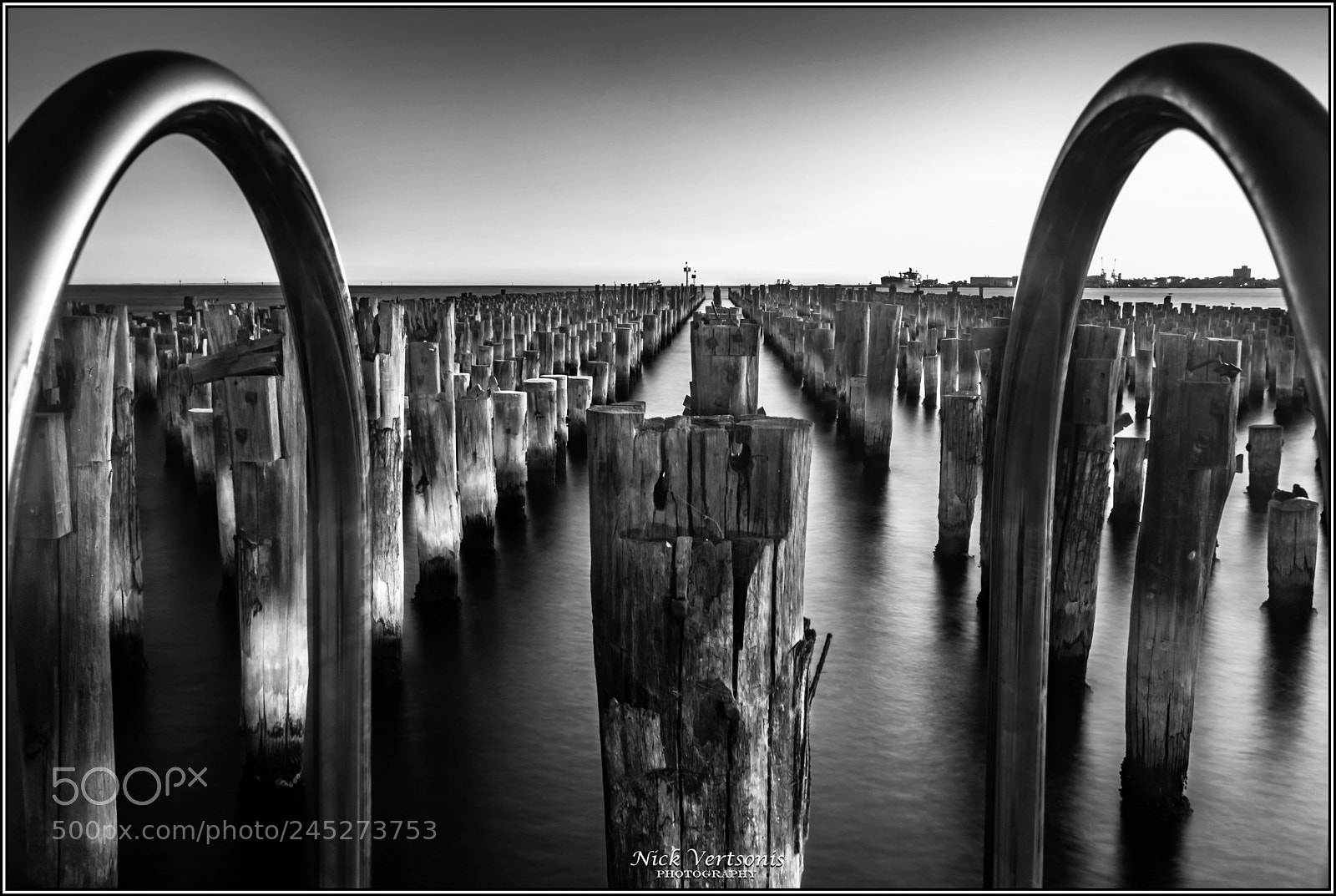 Nikon D7200 sample photo. Black & white pylons photography