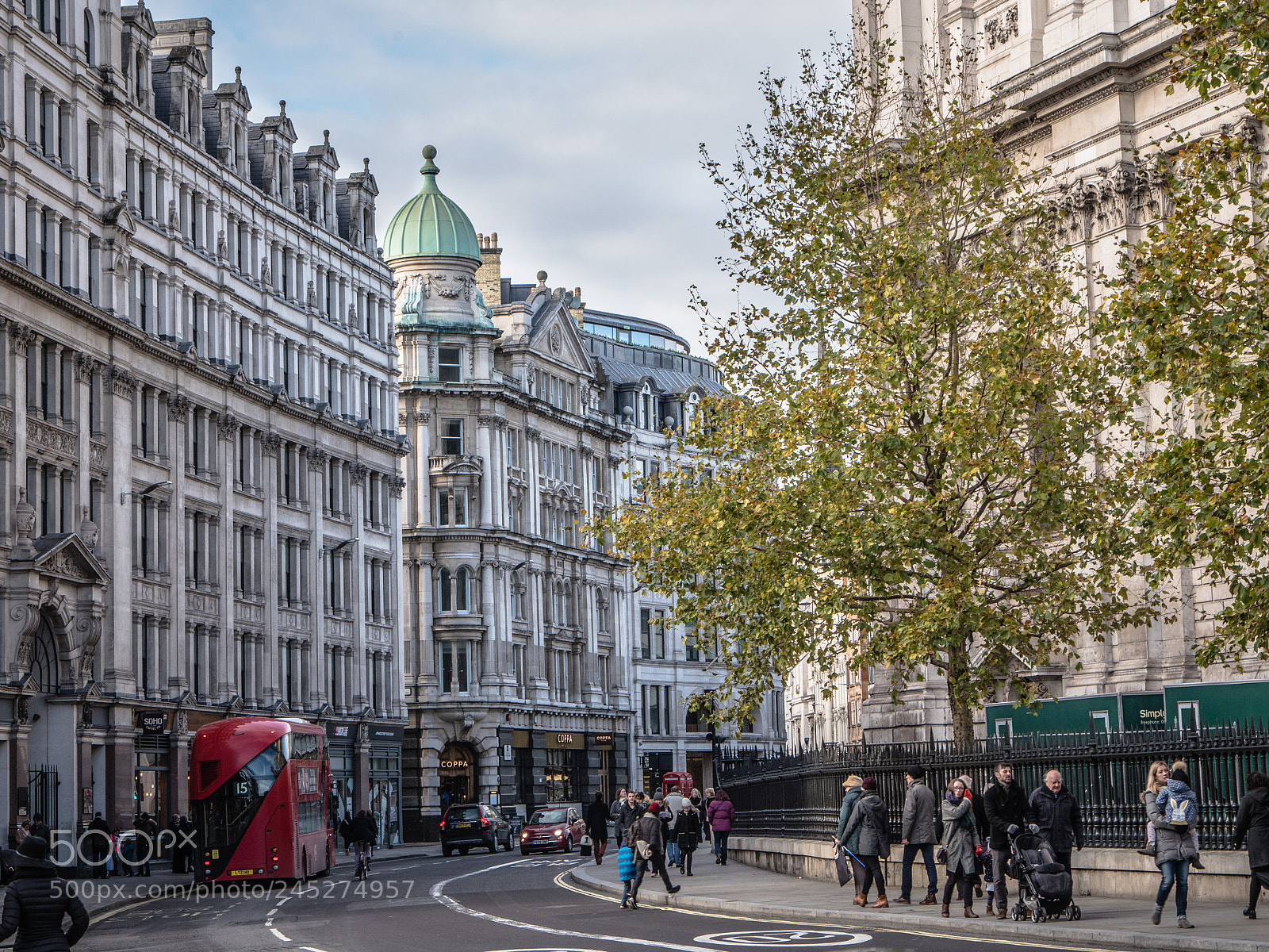 Panasonic Lumix DMC-GX8 sample photo. London's streets photography