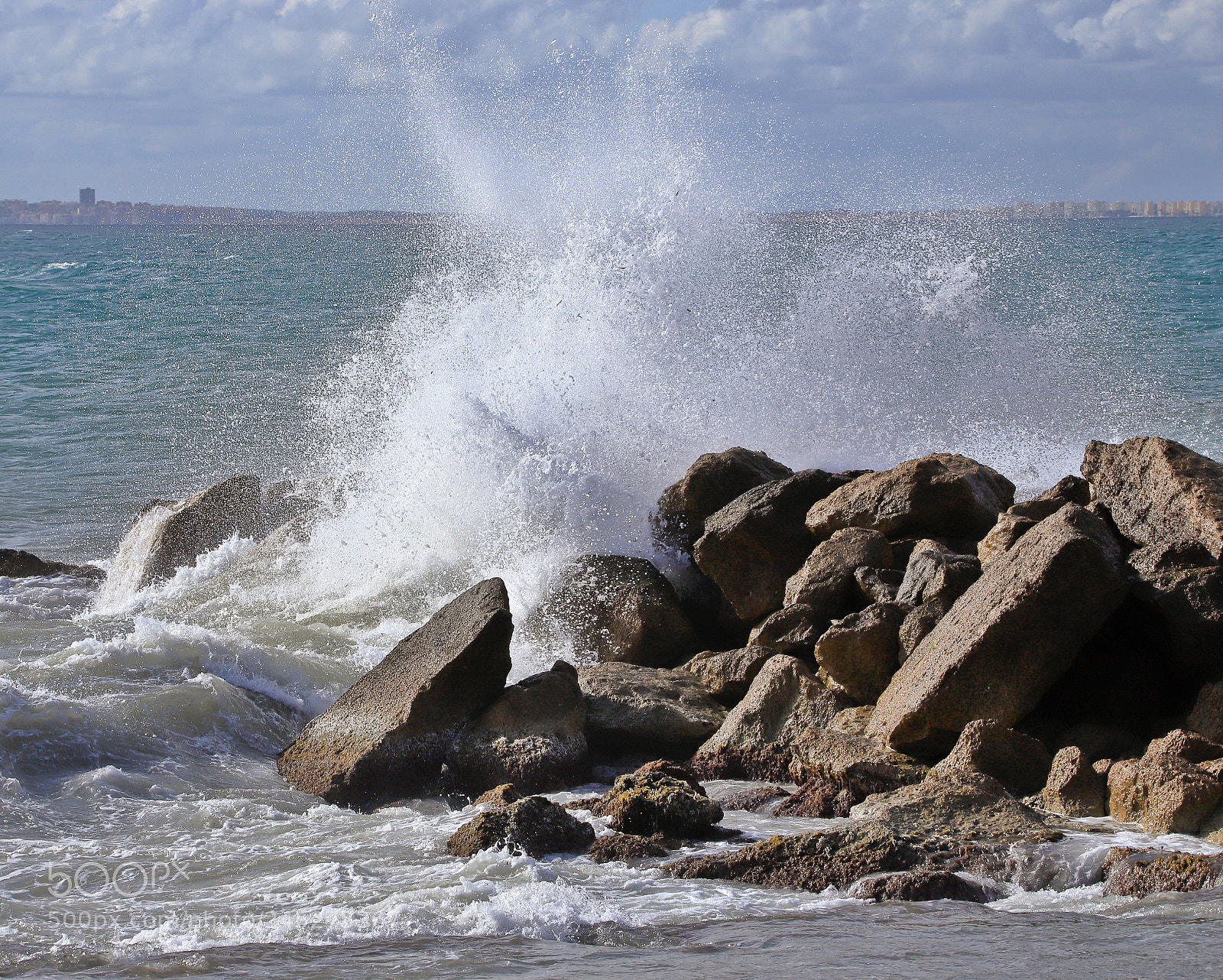Canon EOS 6D Mark II sample photo. Splash photography