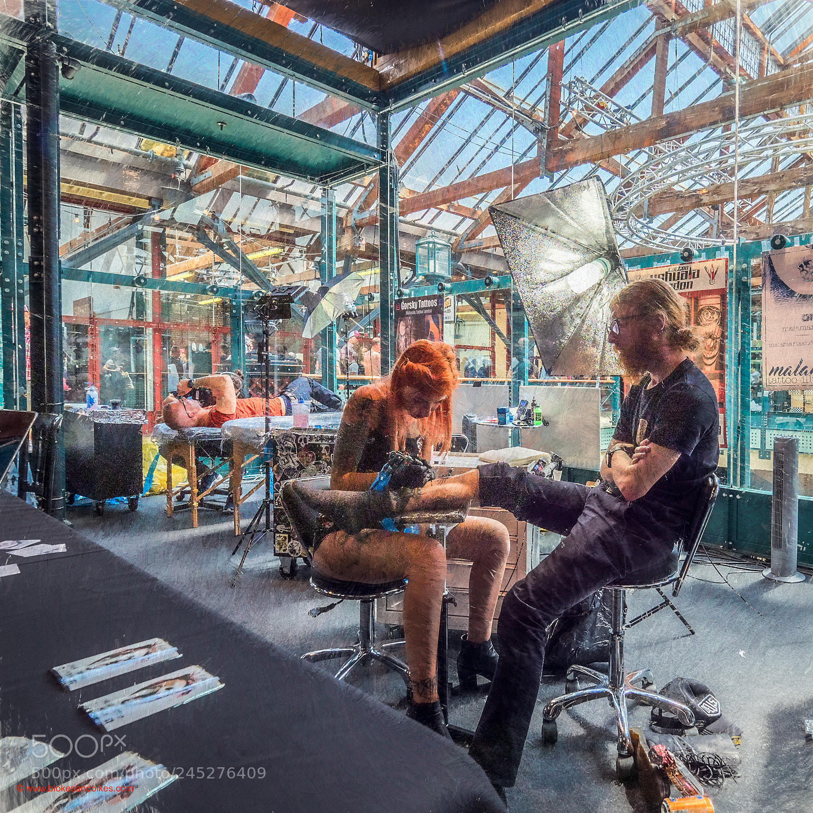 Olympus OM-D E-M1 Mark II sample photo. Tattoo parlour photography