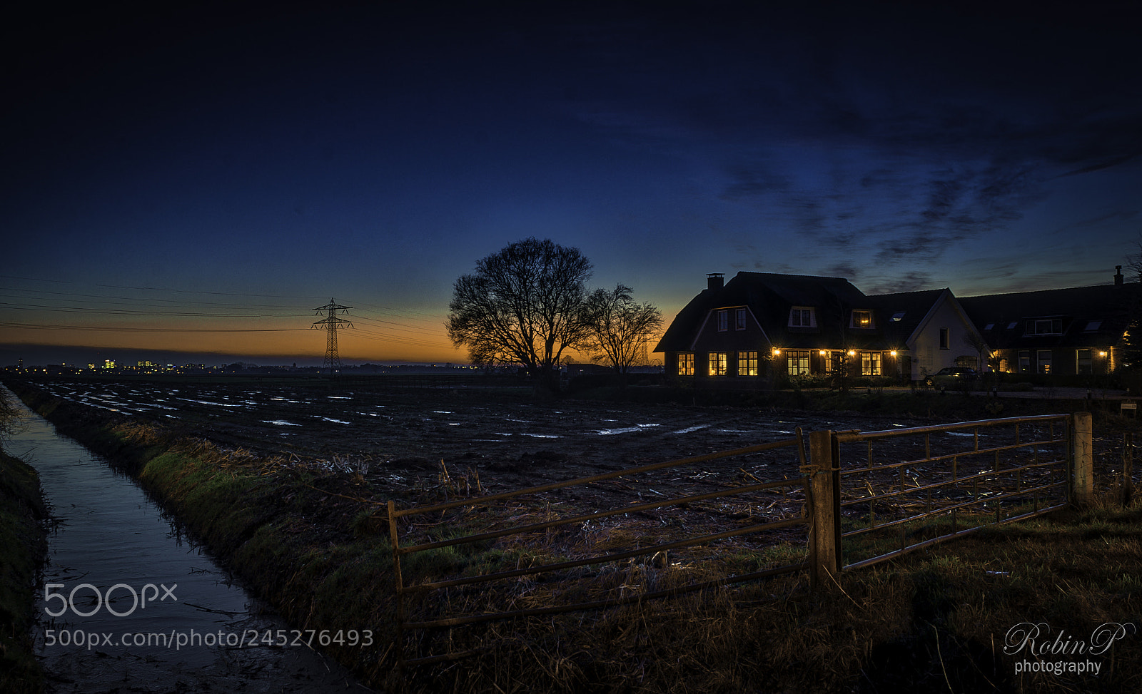 Nikon D5000 sample photo. A cold night ahead photography