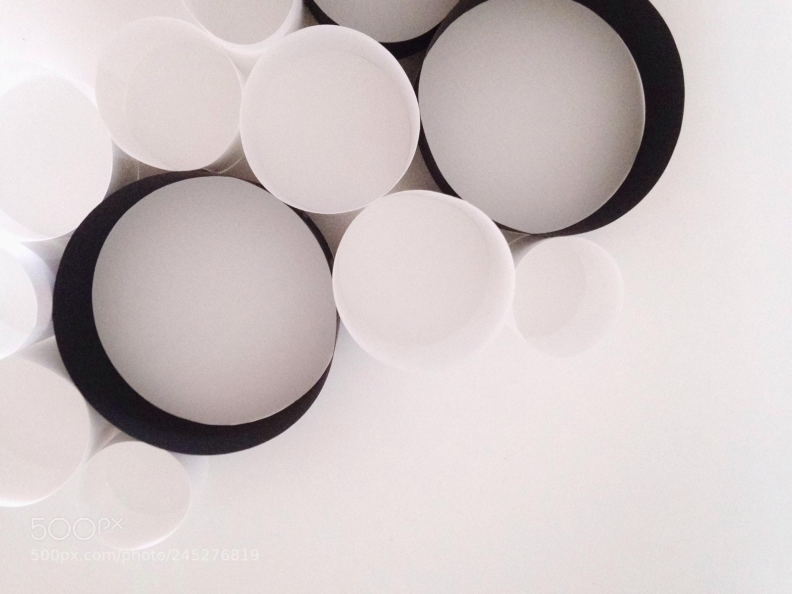 Apple iPhone 5c sample photo. Bw circles photography