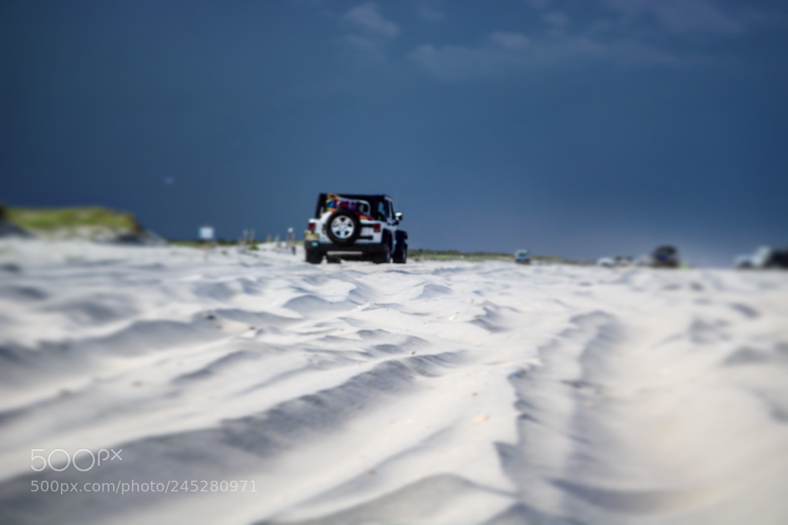 Canon EOS 750D (EOS Rebel T6i / EOS Kiss X8i) sample photo. Jeep photography