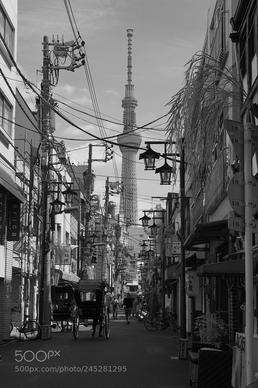 Fujifilm X-T1 sample photo. Downtown, tokyo photography