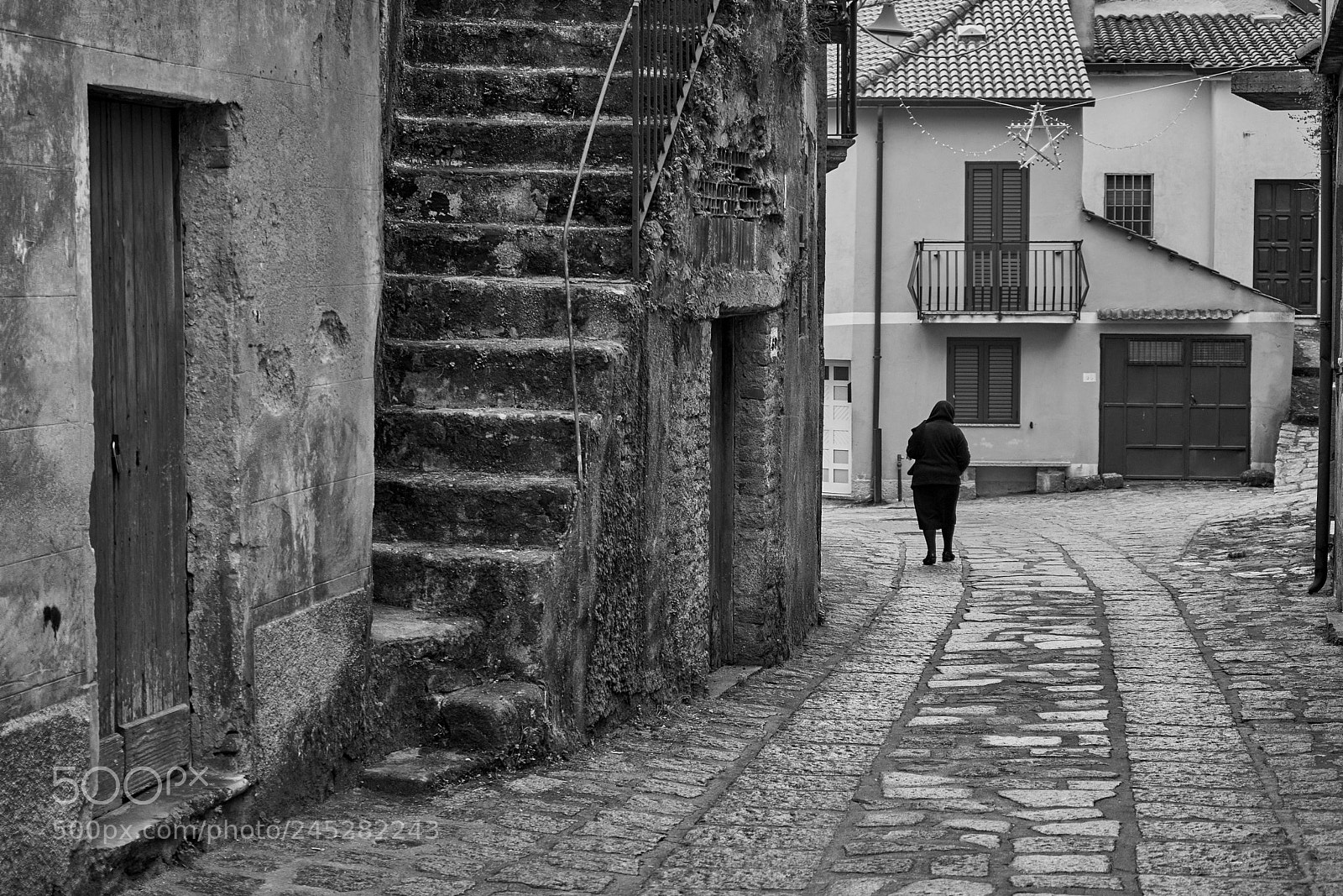 Sony a7 II sample photo. Calabrian streets photography