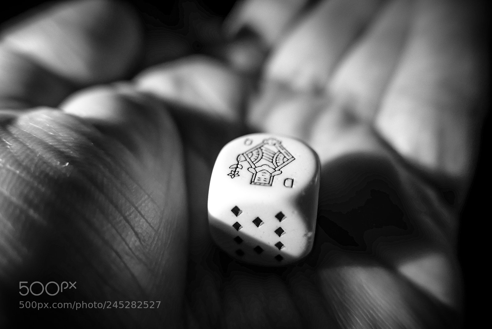 Panasonic Lumix DMC-LX100 sample photo. Dice for the queen. photography