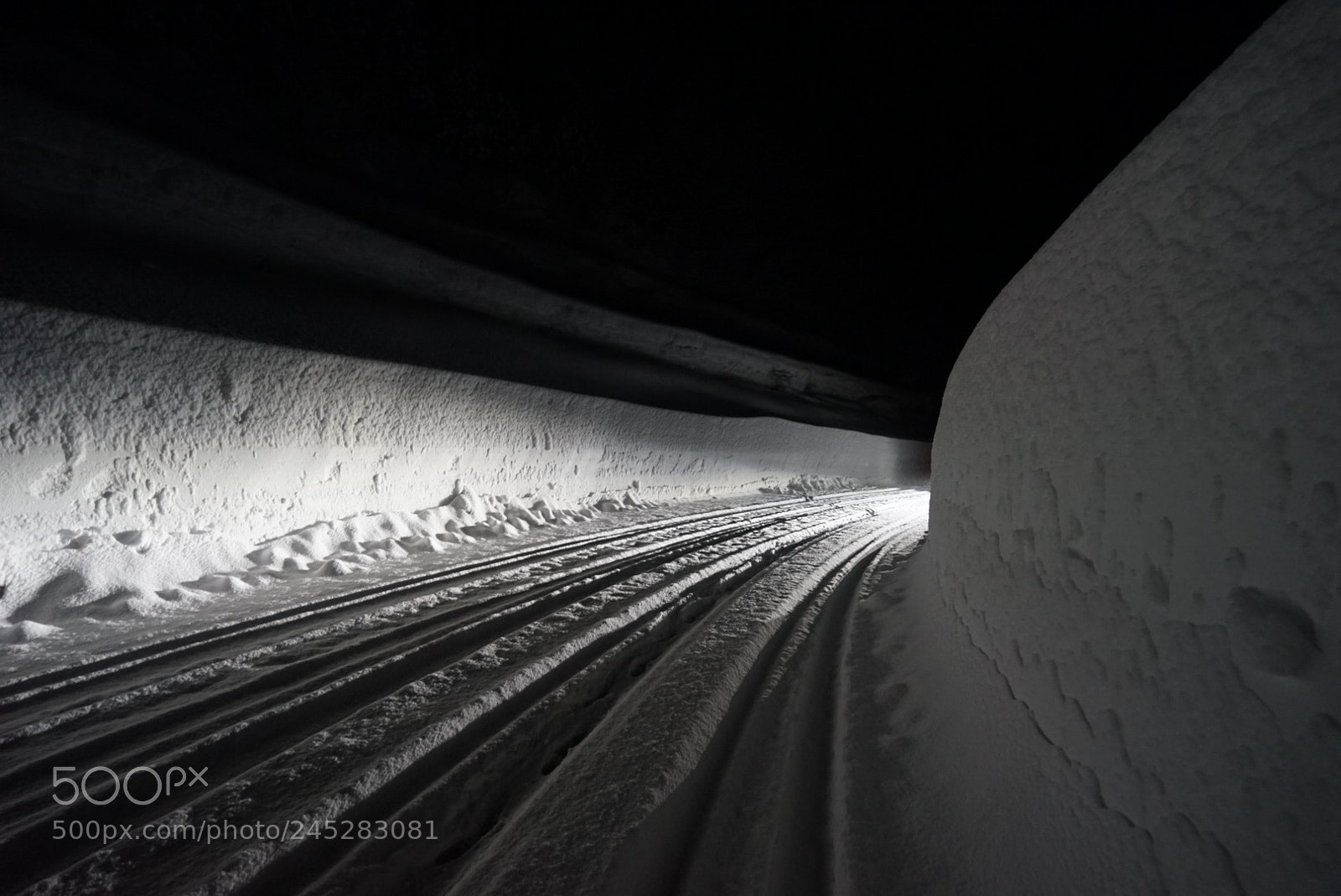 Sony a7 II sample photo. Snow drive photography