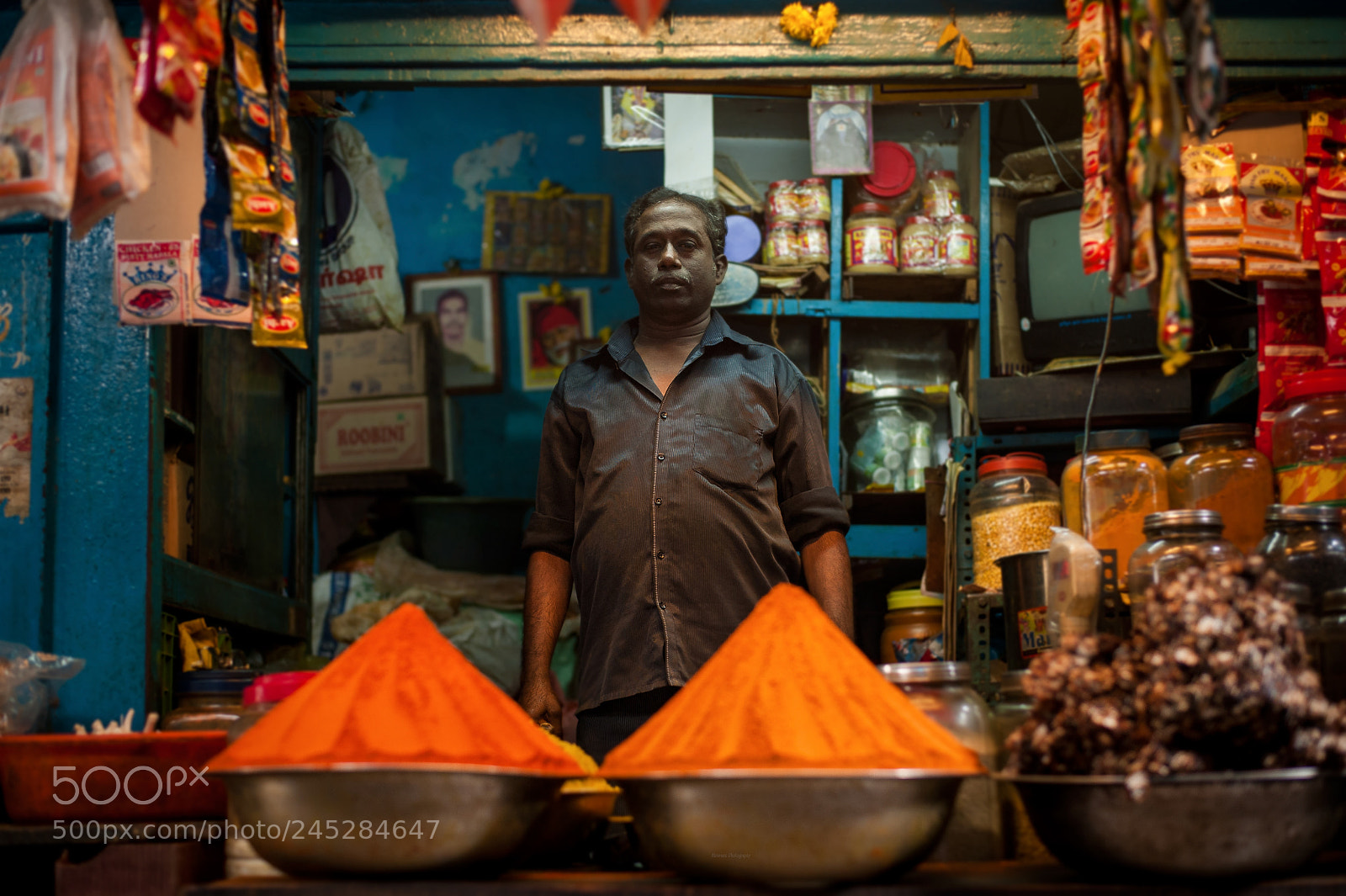 Nikon D700 sample photo. Mr shopkeeper photography