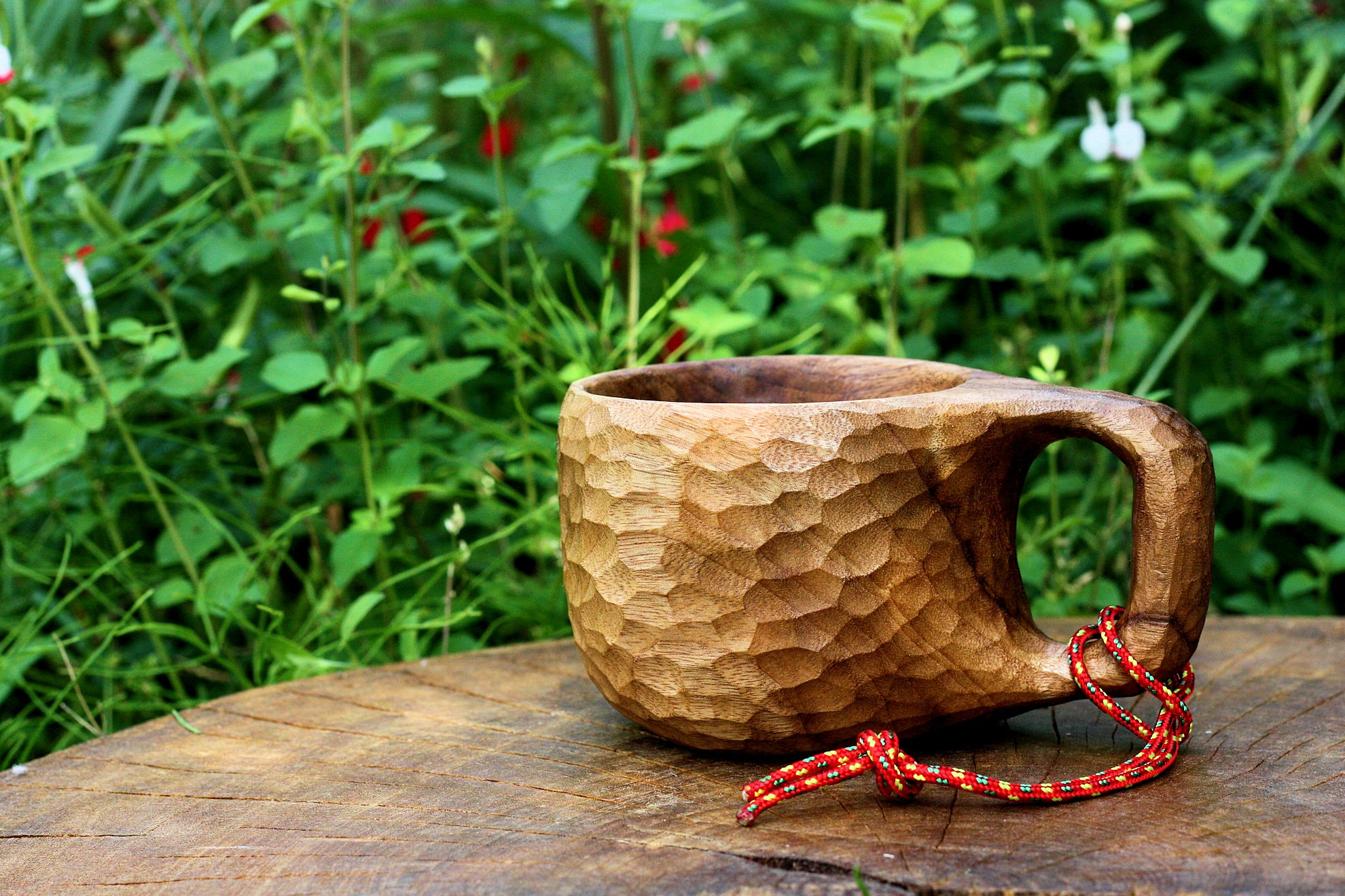 Canon EOS 450D (EOS Rebel XSi / EOS Kiss X2) sample photo. Wooden mugcup photography