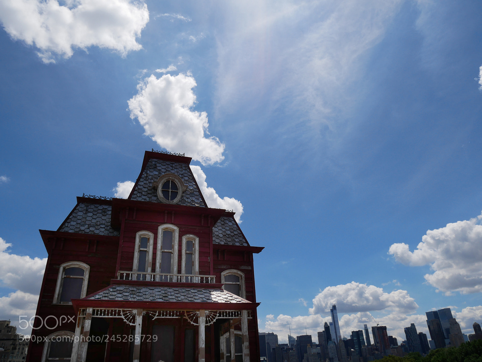 Panasonic Lumix DMC-GX85 (Lumix DMC-GX80 / Lumix DMC-GX7 Mark II) sample photo. Psycho photography