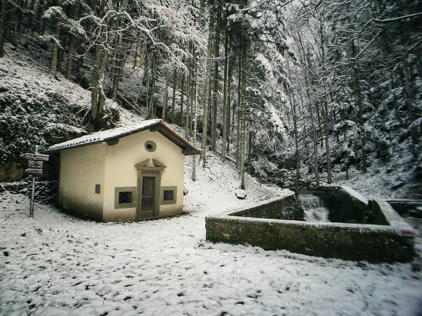 Apple iPhone 6s sample photo. Tuscan snow photography